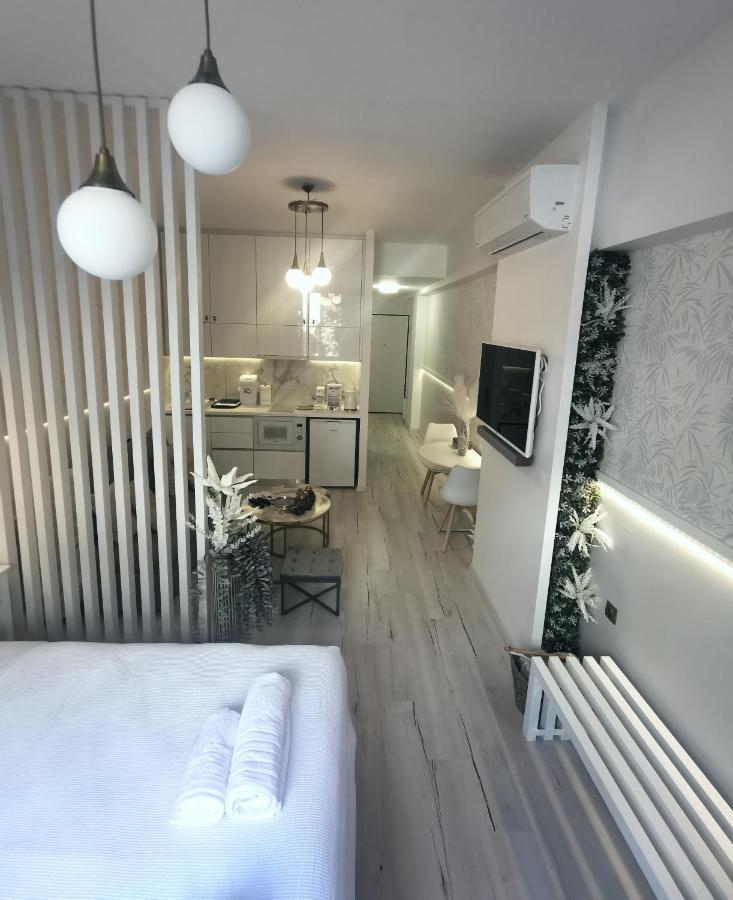 Lindy V Apartment Athena Bagian luar foto