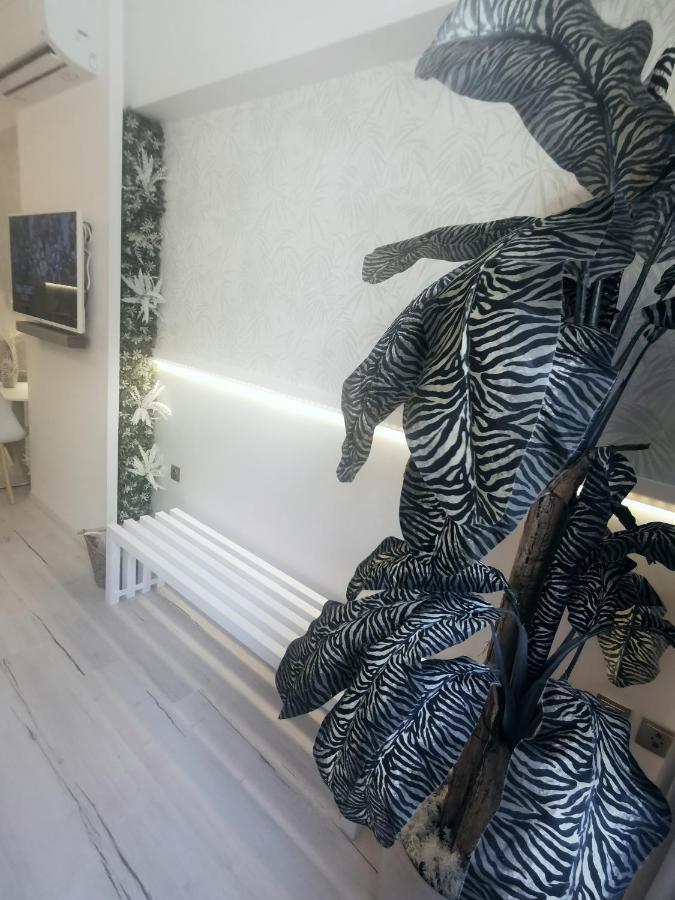 Lindy V Apartment Athena Bagian luar foto